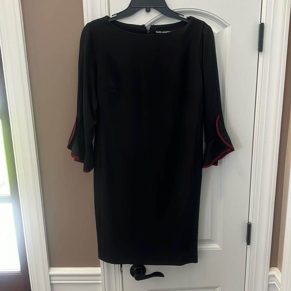 Karl Lagerfeld Paris black and maroon Tulip Bell Sleeve Mini Sheath Dress size 8
